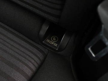 Mercedes Klasa B W246 Sports Tourer 180 BlueEFFICIENCY 122KM 2015 Mercedes B 180 navi czujniki parkowania, zdjęcie 31