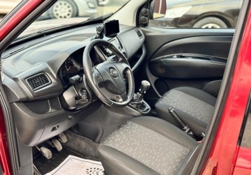 Opel Combo D Tour 1.4 Turbo CNG ecoFLEX 120KM 2017 Opel Combo 1.4 Turbo Lounge 1.4 Benzyna 120KM, zdjęcie 17