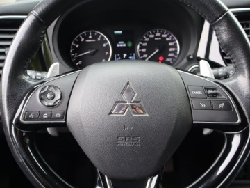 Mitsubishi Outlander III SUV Facelifting 2017 2.0 150KM 2017 Mitsubishi Outlander 2.0, Salon Polska, 4X4, zdjęcie 15