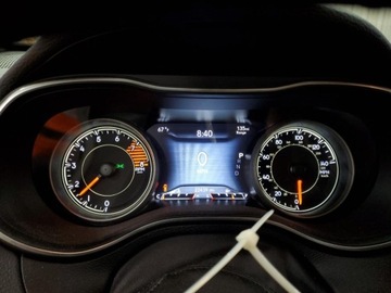 Jeep Cherokee V 2022 Jeep Cherokee Limited 2022 3.2l 3.2 Benzyna 271KM, zdjęcie 9