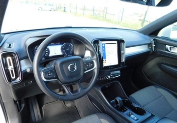 Volvo XC40 Crossover Facelifting 1.5 T2 129KM 2022 Volvo XC 40 z Gwarancja Bezwypadkowy 100 1.5 Benzyna 129KM, zdjęcie 6