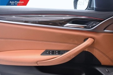 BMW Seria 5 G30-G31 Limuzyna Facelifting 3.0 540d 340KM 2021 BMW Seria 5 540d xDriveRepair InclusiveService InclusiveLuxury Line 3.0, zdjęcie 9