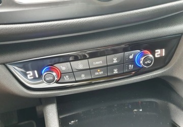 Opel Insignia I Sedan Facelifting 2.0 CDTI Ecotec 170KM 2017 Opel Insignia Full LED AGR Head-up Kamery 360 GetHelp 2.0 Diesel, zdjęcie 16