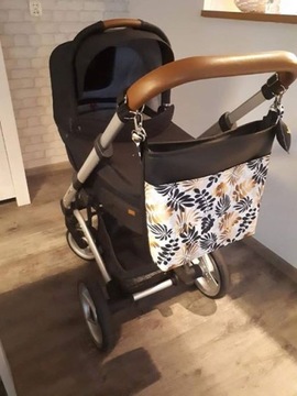 Вместительная сумка-органайзер для коляски с эко-крючками.