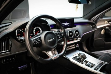 Kia Stinger Liftback Facelifting 3.3 T-GDI 366KM 2022 Kia Stinger 3.3 V6*AWD*LIFT*Gwarancja*Salon, zdjęcie 15