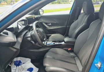 Peugeot 2008 II e-SUV Facelifting Elektryczny 54kWh 156KM 2023 Peugeot 2008 e-2008 54kWh GT SalonPL 156KM Najmocnieszy FV23 Kredyt 0 Leas, zdjęcie 10