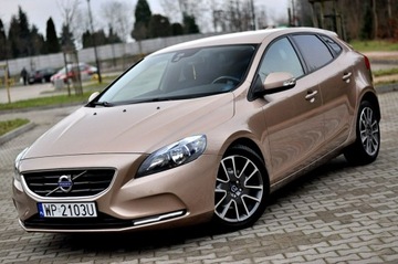 Volvo V40 II Hatchback 1.6 D2 115KM 2014 Volvo V40 1,6 HDi 115Km Automat Ledy Digital Navi