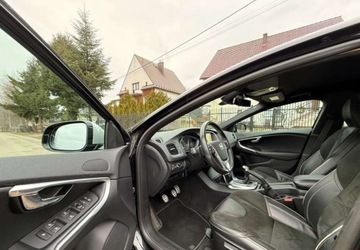 Volvo V40 II Cross Country 2.0 D4 DRIVE-E 190KM 2014 Volvo V40 Volvo V40 D4 RDesign 2.0 Diesel 190KM, zdjęcie 13