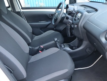 Toyota Aygo II Hatchback 3d Facelifting 1.0 VVT-i 72KM 2018 Toyota Aygo 1.0 VVT-i, Salon Polska, VAT 23%, zdjęcie 8