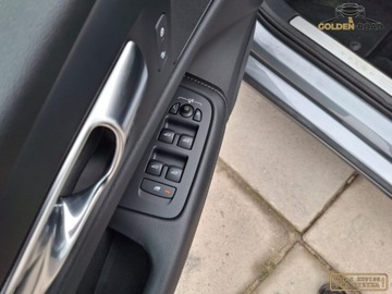 Volvo V60 II  2021 Volvo V60 2,0 B3 163KM R DESIGN alu navi kamera hak grz.fot oplacony 2.0, zdjęcie 19