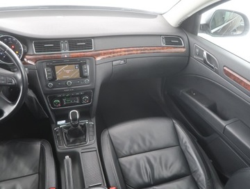 Skoda Superb II Sedan 1.4 TSI 125KM 2011 Skoda Superb 1.4 TSI, Skóra, Navi, Xenon, Klima, zdjęcie 7