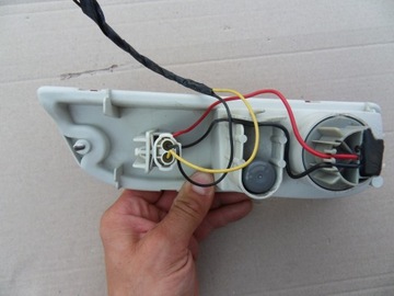 SVĚTLO LEVÝ ZADNÍ NÁRAZNÍKU SUZUKI IGNIS II P3053