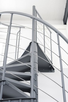 Внутренняя винтовая лестница, сталь SPINO Smart/ диаметр 160 см