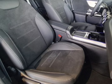 Mercedes GLA II Off-roader Facelifting 2.0 220 190KM 2026 MERCEDES-BENZ GLA 220 4-Matic AMG Line 2.0 190KM, zdjęcie 4