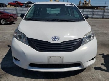 Toyota Sienna III 2017 Toyota Sienna Toyota Sienna L FWD 7-Passenger (Natl) 3.5 Benzyna 296KM, zdjęcie 1