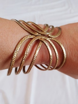 Браслет Золотой браслет с широким отверстием