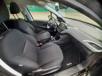 Peugeot 208 I Hatchback 5d Facelifting 1.2 PureTech 82KM 2019 PEUGEOT 208 (CA_, CC_) 1.2 82 KM, zdjęcie 11