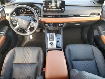 Mitsubishi Outlander III 2022 Mitsubishi Outlander Mitsubishi Outlander SEL FWD, od ubezpieczalni, zdjęcie 6