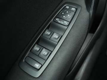 Renault Megane IV Hatchback 5d 1.2 Energy TCe 100KM 2017 Renault Megane 1.2 TCe, Salon Polska, Klima, zdjęcie 16