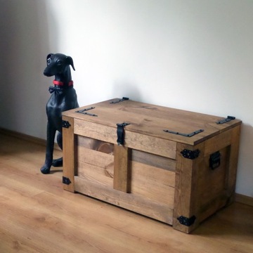 Деревянный садовый ящик для подушек, стола