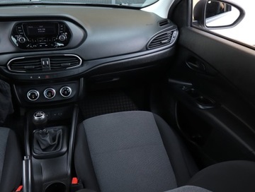 Fiat Tipo II Hatchback Facelifting 1.4 Fire 95KM 2021 Fiat Tipo 1.4 16V, Salon Polska, 1. Właściciel, zdjęcie 7
