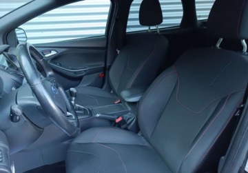 Ford Focus III Kombi Facelifting 2.0 TDCi 150KM 2016 Ford Focus 2.0 TDCI 150KM ST-Line SalonPL SerwisASO Gwarancja 2.0 Diesel, zdjęcie 22
