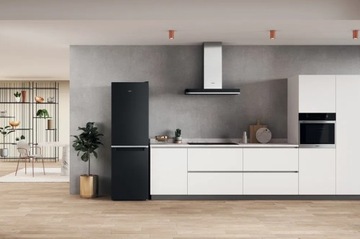 Холодильник Whirlpool W7X 82 IK NoFrost FreshBox 335л