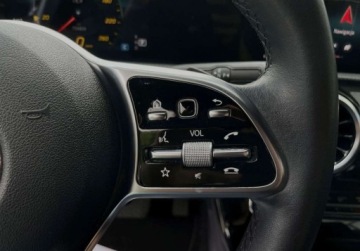 Mercedes Klasa A W177/V177 Hatchback 1.5 180d 116KM 2018 Mercedes-Benz Klasa A kamera 1.5D NAVI gwarancja LED BEZWYPADKOWY ZAR, zdjęcie 15