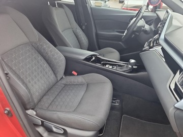 Toyota C-HR I Crossover Facelifting 1.8 Hybrid 122KM 2020 Toyota C-HR 1.8 Hybrid Style Toyota C-HR 1.8 Hybri, zdjęcie 9