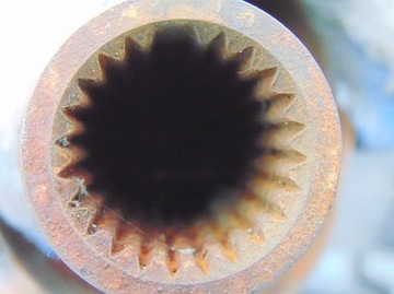 MITSUBISHI L300 2.5D 91 - HŘÍDEL HNACÍ 94CM