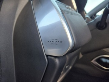 Jaguar F-Pace SVR Facelifting 5.0P V8 550KM 2022 Jaguar F-PACE SVR 5.0 V8 Supercharged 550 KM. FV23, zdjęcie 30