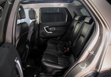 Land Rover Discovery Sport SUV 2.0 TD4 180KM 2017 Land Rover Discovery Sport 2.0 Diesel 180KM, zdjęcie 13