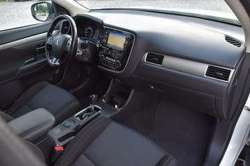 Mitsubishi Outlander III 2016 Mitsubishi Outlander 2,0B 150Km Navi Led Kamera Gw, zdjęcie 10