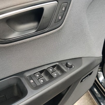 Seat Leon III SC Facelifting 1.2 TSI 110KM 2017 Seat Leon Seat Leon III 1.2 CarPlay Navi Radar Jeden Wlasciciel Serwis ASO, zdjęcie 36