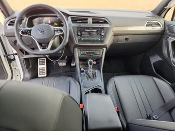 Volkswagen Tiguan III 2024 Volkswagen Tiguan 2024r., Se R-line Black, 2L, od ubezpieczalni 2.0 Benzyna, zdjęcie 6