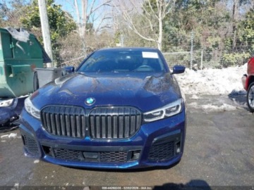 BMW Seria 7 G70 2022 BMW Seria 7 750i xDrive 2022 4.4 Benzyna 523KM, zdjęcie 8