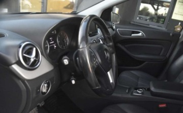 Mercedes Klasa B W246 Sports Tourer 200 CDI BlueEFFICIENCY 136KM 2012 Mercedes-Benz Klasa B Mercedes-Benz Klasa B 1.8 Diesel 136KM, zdjęcie 8