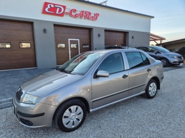 Skoda Fabia I Sedan 1.4 80KM 2007 Skoda Fabia Sliczna 1.4B MPi 206tys Salon Polska bezwypadkowa gwarancja, zdjęcie 3