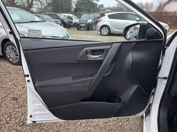 Toyota Auris II Hatchback 5d Facelifting 1.33 Dual VVT-i 99KM 2016 Toyota Auris 1.33 99 KM/Salon Polska/IWŁ/FV 23%, zdjęcie 9