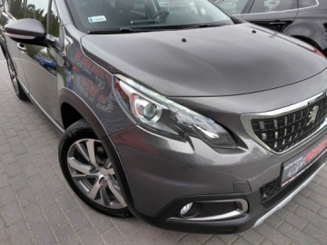Peugeot 2008 I SUV Facelifting 1.2 PureTech 130KM 2019 Peugeot 2008 130 KM Klimatronik Sensor PDC Navi 1.2 Benzyna 130KM, zdjęcie 3