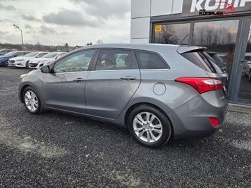 Hyundai i30 II Wagon 1.6 CRDi 110KM 2013 Hyundai i30 1.6 CRDI 110KM Xenon Panorama PDC Skory Serwis Oplacony 1.6, zdjęcie 7