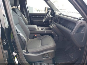 Land Rover Defender IV (L663) 2025 Land Rover Defender 110 P300 2025 2.0l 2.0 Benzyna 296KM, zdjęcie 9