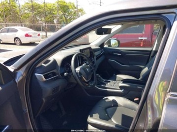 Toyota Highlander III 2024 Toyota Highlander XLE 2024 2.4l 2.4 Benzyna 265KM, zdjęcie 9