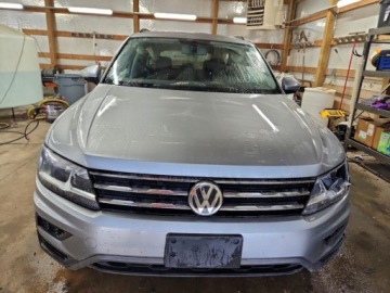 Volkswagen Tiguan II SUV 2.0 TSI 190KM 2020 Volkswagen Tiguan 2020 VOLKSWAGEN TIGUAN SE 2.0 Benzyna 190KM, zdjęcie 4