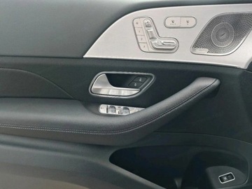 Mercedes GLE V167 SUV Facelifting 2.0 300d 269KM 2025 MERCEDES-BENZ GLE 300 d 4-Matic AMG Line 2.0 (269KM) 2025, zdjęcie 15