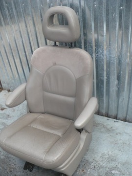 CHRYSLER VOYAGER 4 IV SEDADLO PRAVÝ ZADNÍ 00-09R