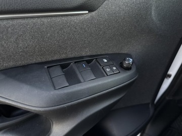 Toyota Yaris IV Hatchback 1.5 Hybrid Dynamic Force 116KM 2021 Toyota Yaris Hybrid 1.5 Comfort IV (2020-) Hybrid, zdjęcie 16