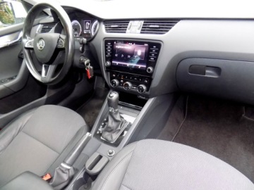 Skoda Octavia III Kombi Facelifting 2.0 TDI 150KM 2019 SKODA OCTAVIA 2,0 TDI 150 KM BEZWYPADKOWY LED DSG, zdjęcie 12