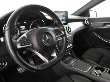 Mercedes CLA C117 Shooting Brake Facelifting 1.6 180 122KM 2017 Mercedes CLA 180 GRATIS! Pakiet Serwisowy o, zdjęcie 13