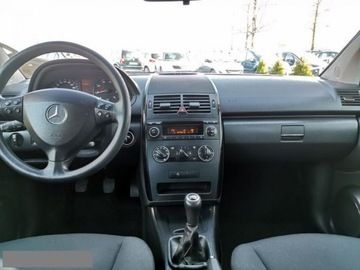 Mercedes Klasa A W169 Coupe 1.7 170 116KM 2004 Mercedes A 170 1.7 Benzyna 116KM # Klimatyzacja #, zdjęcie 7